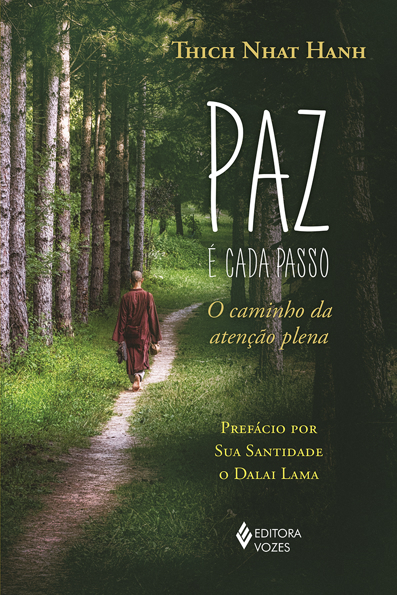 Capa do livro Paz é cada passo: o caminho da atenção plena